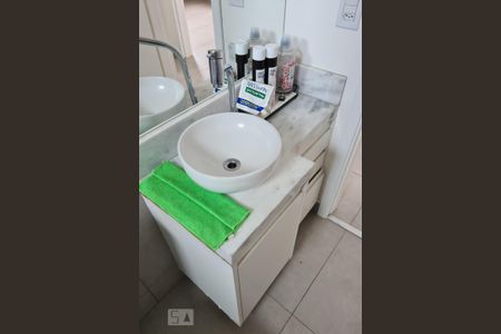 Apartamento para alugar com 69m², 2 quartos e 1 vaga Apartamento para alugar com 69m², 2 quartos e 1 vagaDetalhe Banheiro