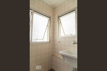 Apartamento à venda com 65m², 3 quartos e 1 vagaÁrea de serviço