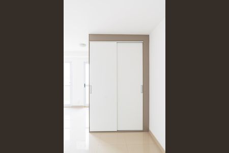 Studio à venda com 40m², 1 quarto e 1 vaga Studio à venda com 40m², 1 quarto e 1 vagaQuarto