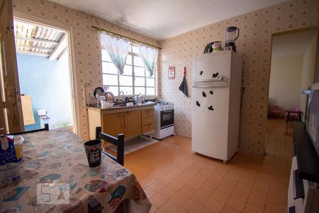 Casa à venda com 220m², 3 quartos e 1 vagaCozinha 2