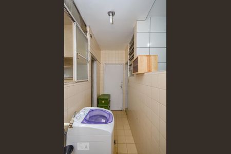 Apartamento à venda com 105m², 3 quartos e 1 vagaÁrea de Serviço