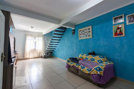 Sala de casa à venda com 3 quartos, 200m² em Santo Antônio, Osasco