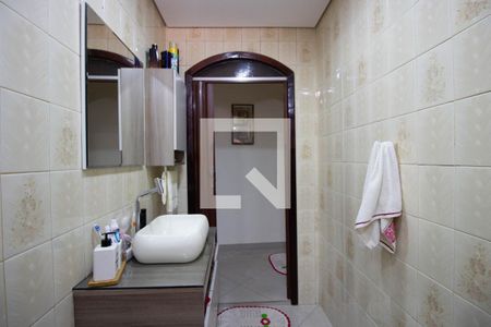 Casa à venda com 650m², 3 quartos e 8 vagasBanheiro 2