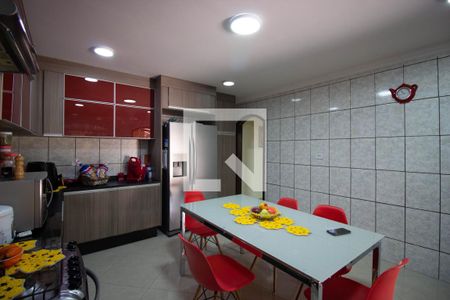 Casa à venda com 650m², 3 quartos e 8 vagasCozinha