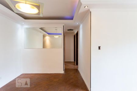 Sala de apartamento para alugar com 3 quartos, 67m² em Continental, Osasco