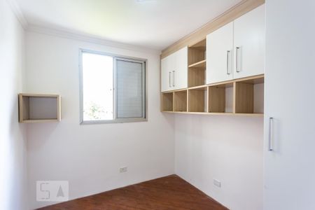 Quarto de apartamento para alugar com 3 quartos, 67m² em Continental, Osasco
