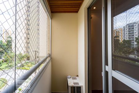 Varanda de apartamento para alugar com 3 quartos, 67m² em Continental, Osasco