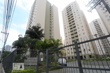 Apartamento à venda com 67m², 3 quartos e 1 vaga Apartamento à venda com 67m², 3 quartos e 1 vagaFachada