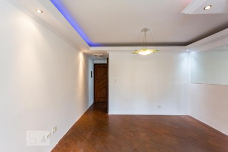Sala de apartamento para alugar com 3 quartos, 67m² em Continental, Osasco