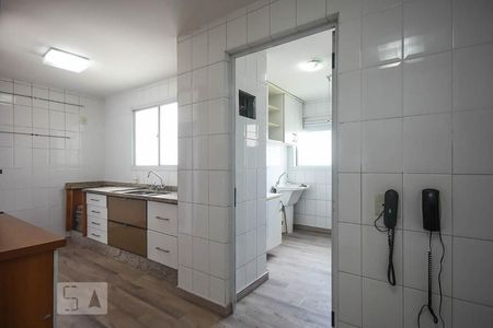 Apartamento à venda com 118m², 4 quartos e 2 vagasCozinha