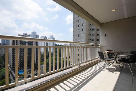 Varanda de apartamento para alugar com 4 quartos, 118m² em Lar São Paulo, São Paulo