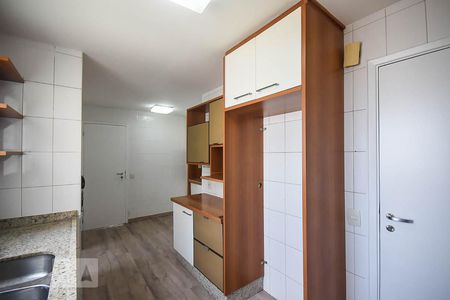 Apartamento à venda com 118m², 4 quartos e 2 vagasCozinha