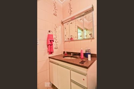 Casa à venda com 200m², 6 quartos e 2 vagas Casa à venda com 200m², 6 quartos e 2 vagasCasa 2 - Banheiro