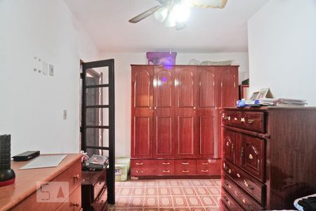 Casa à venda com 200m², 6 quartos e 2 vagas Casa à venda com 200m², 6 quartos e 2 vagasCasa 2 - Quarto 3