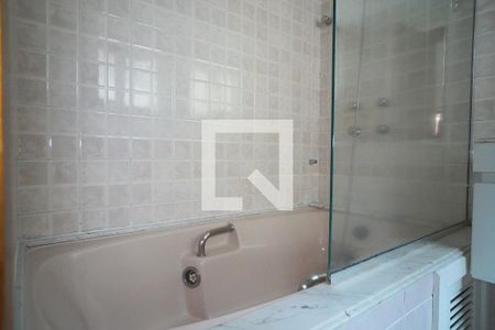 Apartamento à venda com 165m², 3 quartos e 2 vagasBanheiro da Suíte