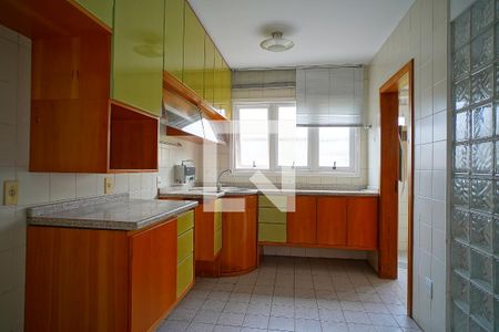 Apartamento à venda com 165m², 3 quartos e 2 vagasCozinha