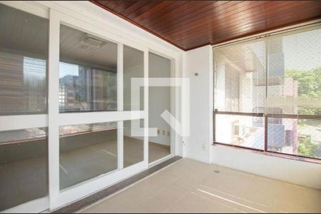 Apartamento para alugar com 4 quartos, 165m² em Auxiliadora, Porto Alegre