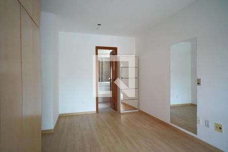 Apartamento à venda com 165m², 3 quartos e 2 vagasSuíte