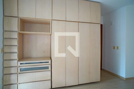 Apartamento à venda com 165m², 3 quartos e 2 vagasSuíte