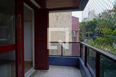 Apartamento à venda com 165m², 3 quartos e 2 vagasSuíte - Varanda 