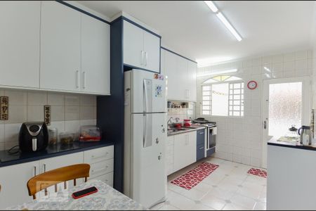 Casa à venda com 163m², 3 quartos e 2 vagasCozinha