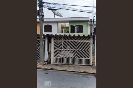 Casa à venda com 163m², 3 quartos e 2 vagasFachada