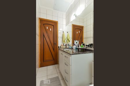 Casa à venda com 163m², 3 quartos e 2 vagasBanheiro 1