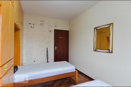 Casa à venda com 163m², 3 quartos e 2 vagasQuarto 3