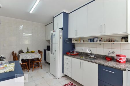 Casa à venda com 163m², 3 quartos e 2 vagasCozinha