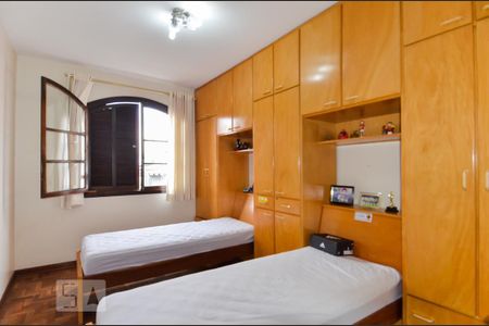 Casa à venda com 163m², 3 quartos e 2 vagasQuarto 3