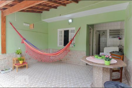 Casa à venda com 163m², 3 quartos e 2 vagasVaranda 