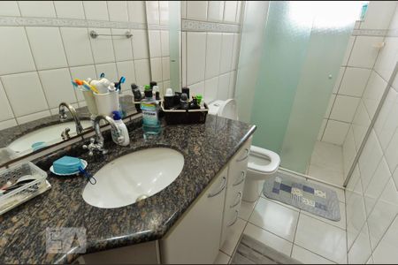 Casa à venda com 163m², 3 quartos e 2 vagasBanheiro 1