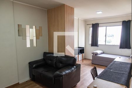 Sala de kitnet/studio para alugar com 1 quarto, 28m² em Liberdade, São Paulo