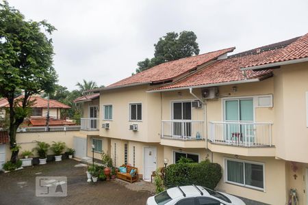 Casa de condomínio à venda com 150m², 3 quartos e 2 vagasVista da Suíte