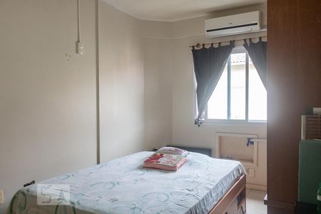 Casa de condomínio à venda com 150m², 3 quartos e 2 vagasSuíte