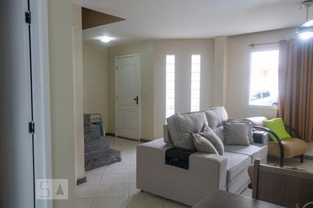 Sala de casa de condomínio à venda com 3 quartos, 150m² em Pechincha, Rio de Janeiro