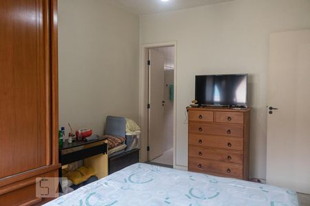 Casa de condomínio à venda com 150m², 3 quartos e 2 vagasSuíte