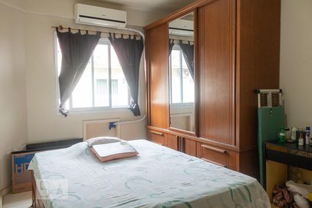 Casa de condomínio à venda com 150m², 3 quartos e 2 vagasSuíte