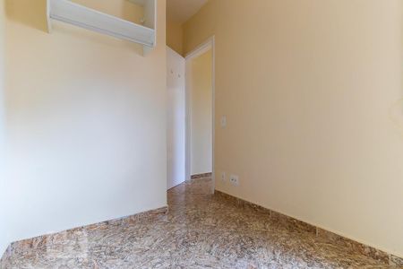 Quarto 3 de apartamento para alugar com 3 quartos, 75m² em Vila Itapura, Campinas