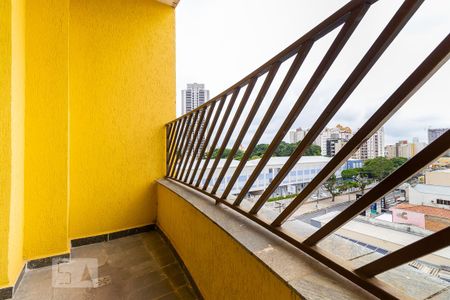 Sacada de apartamento para alugar com 3 quartos, 75m² em Vila Itapura, Campinas