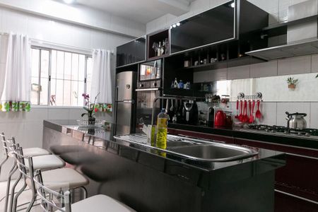 Casa à venda com 200m², 2 quartos e 2 vagasCozinha