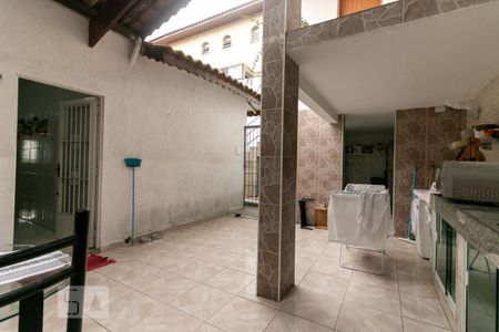 Casa à venda com 200m², 2 quartos e 2 vagasArea Externa