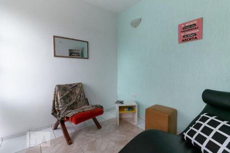 Casa à venda com 200m², 2 quartos e 2 vagasEdicula