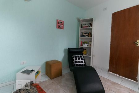 Casa à venda com 200m², 2 quartos e 2 vagasEdicula