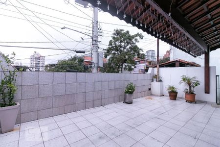 Casa à venda com 200m², 2 quartos e 2 vagasQuintal