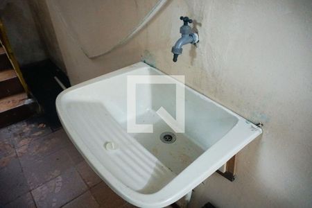 Casa à venda com 80m², 3 quartos e 2 vagasCasa 2 -  Lavanderia