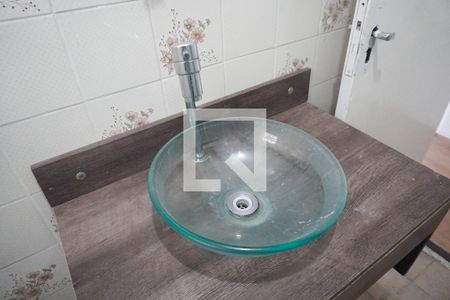 Casa à venda com 80m², 3 quartos e 2 vagasCasa 1 -  Banheiro Social