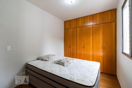 Quarto 2 de apartamento para alugar com 2 quartos, 55m² em Bosque da Saúde, São Paulo