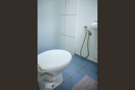 Casa à venda com 300m², 3 quartos e 3 vagas Casa à venda com 300m², 3 quartos e 3 vagasBanheiro