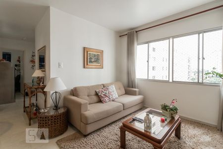Apartamento à venda com 80m², 2 quartos e 1 vaga Apartamento à venda com 80m², 2 quartos e 1 vagaSala